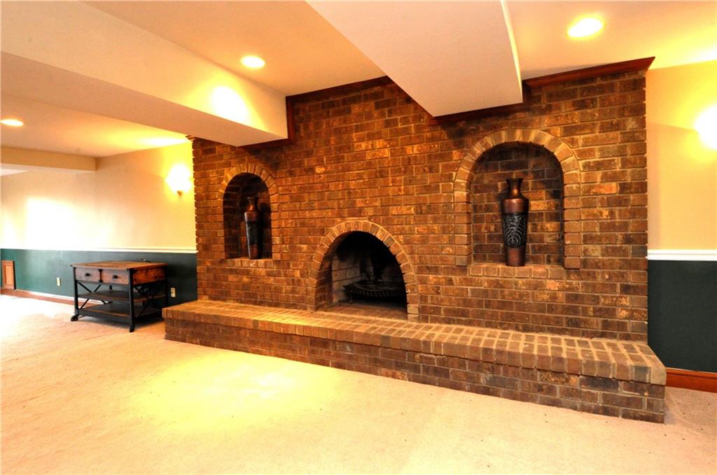 212 Guyasuta Road Fox Chapel, PA 15215 - Photo 9 of 22 Gallery Image 9