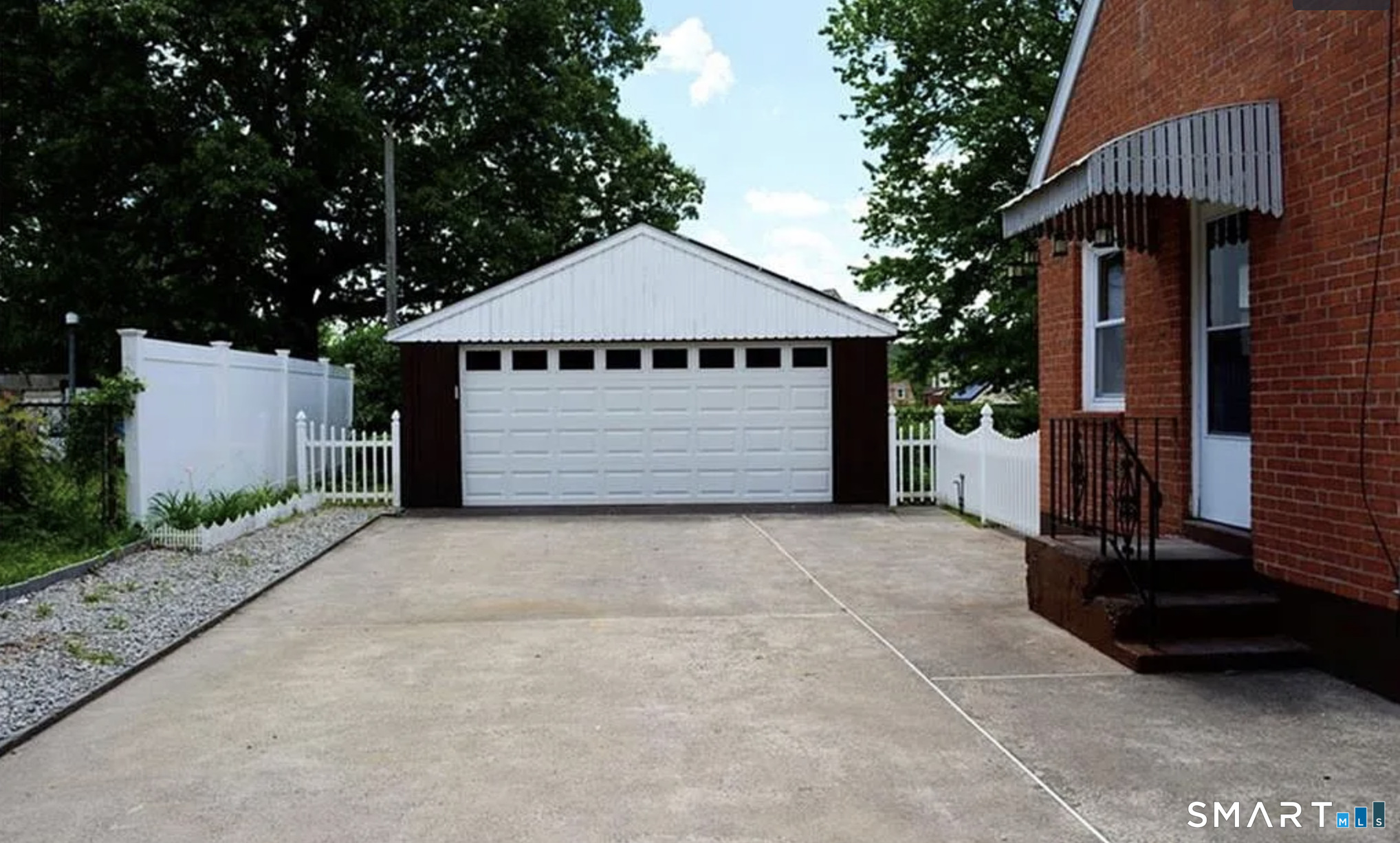 122 Oberlin Road Hamden, CT 06514 - Photo 3 of 12