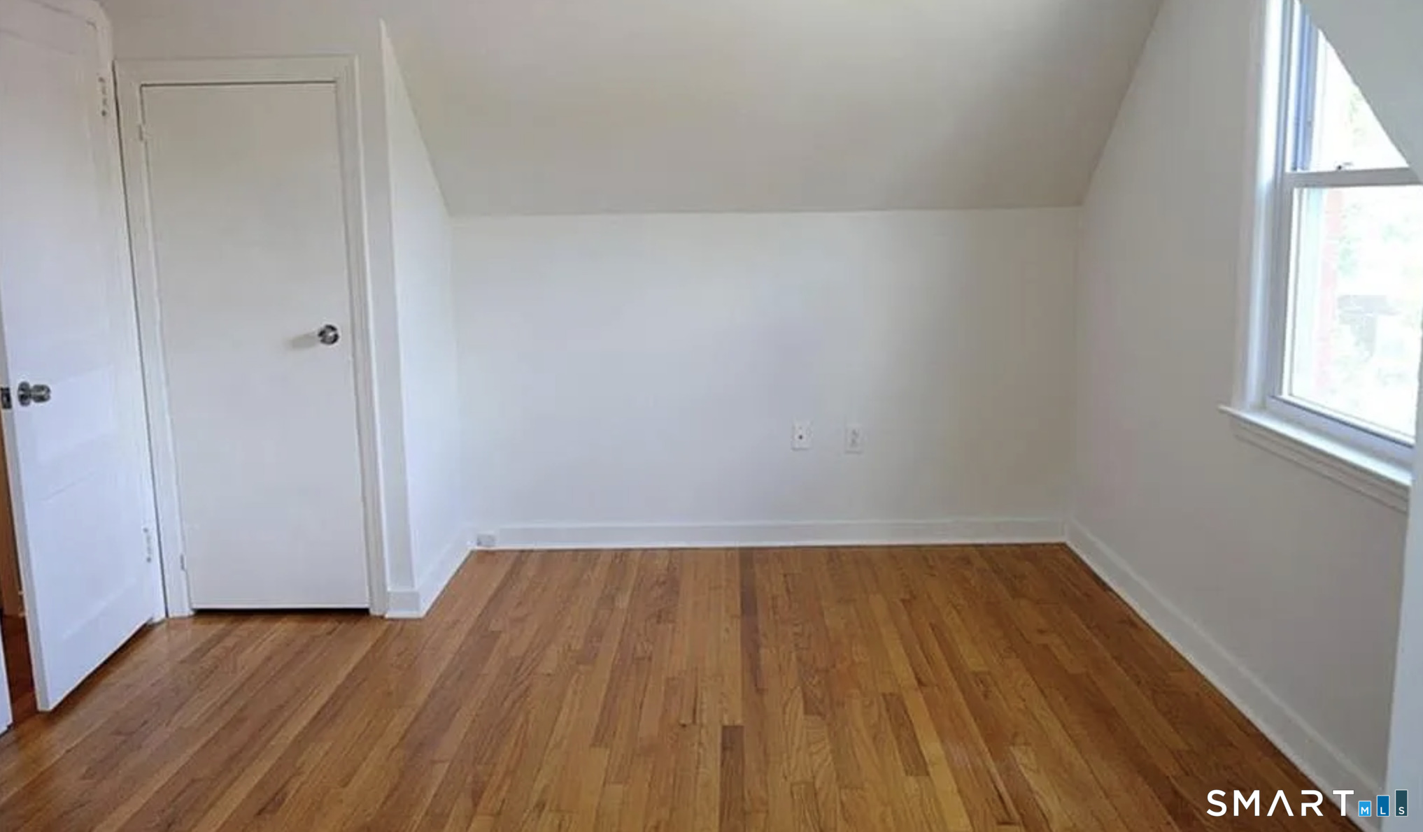 122 Oberlin Road Hamden, CT 06514 - Photo 4 of 12