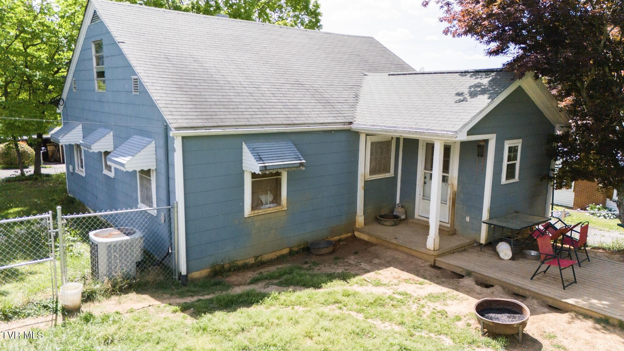 113 Ell Street Greeneville, TN 37743 - Photo 2 of 2 IMG_0013