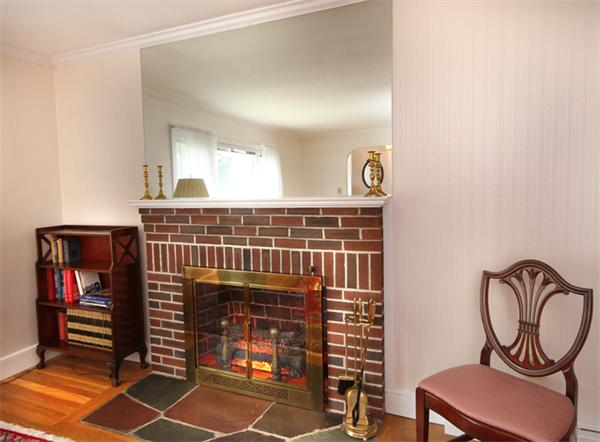 26 Chellman Street Boston, MA 02132 - Photo 5 of 21 Gallery Image 5