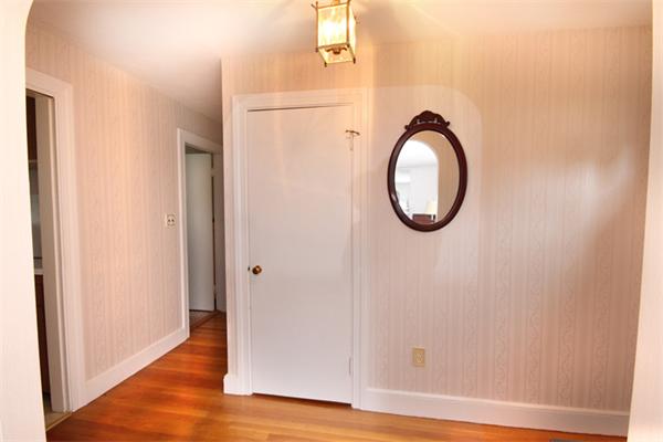 26 Chellman Street Boston, MA 02132 - Photo 6 of 21 Gallery Image 6