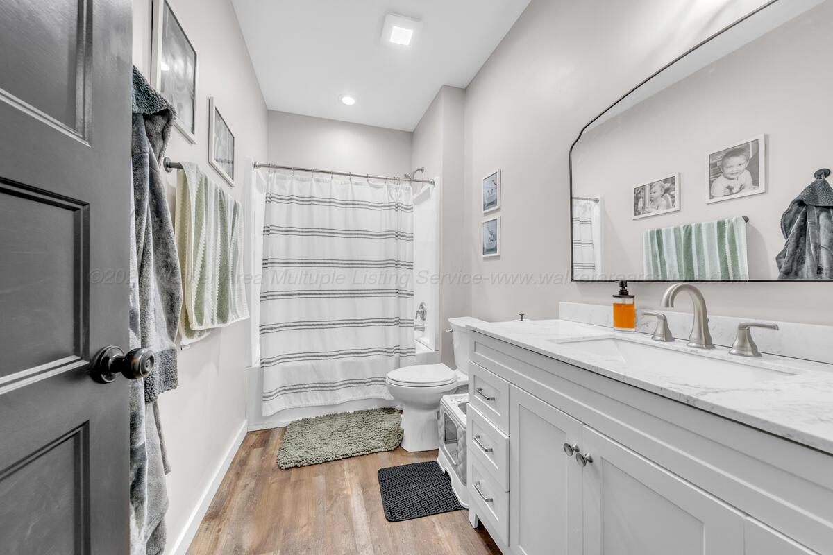 1944 Radiant City Road Nauvoo, AL 35578 - Photo 21 of 45 2nd Bathroom