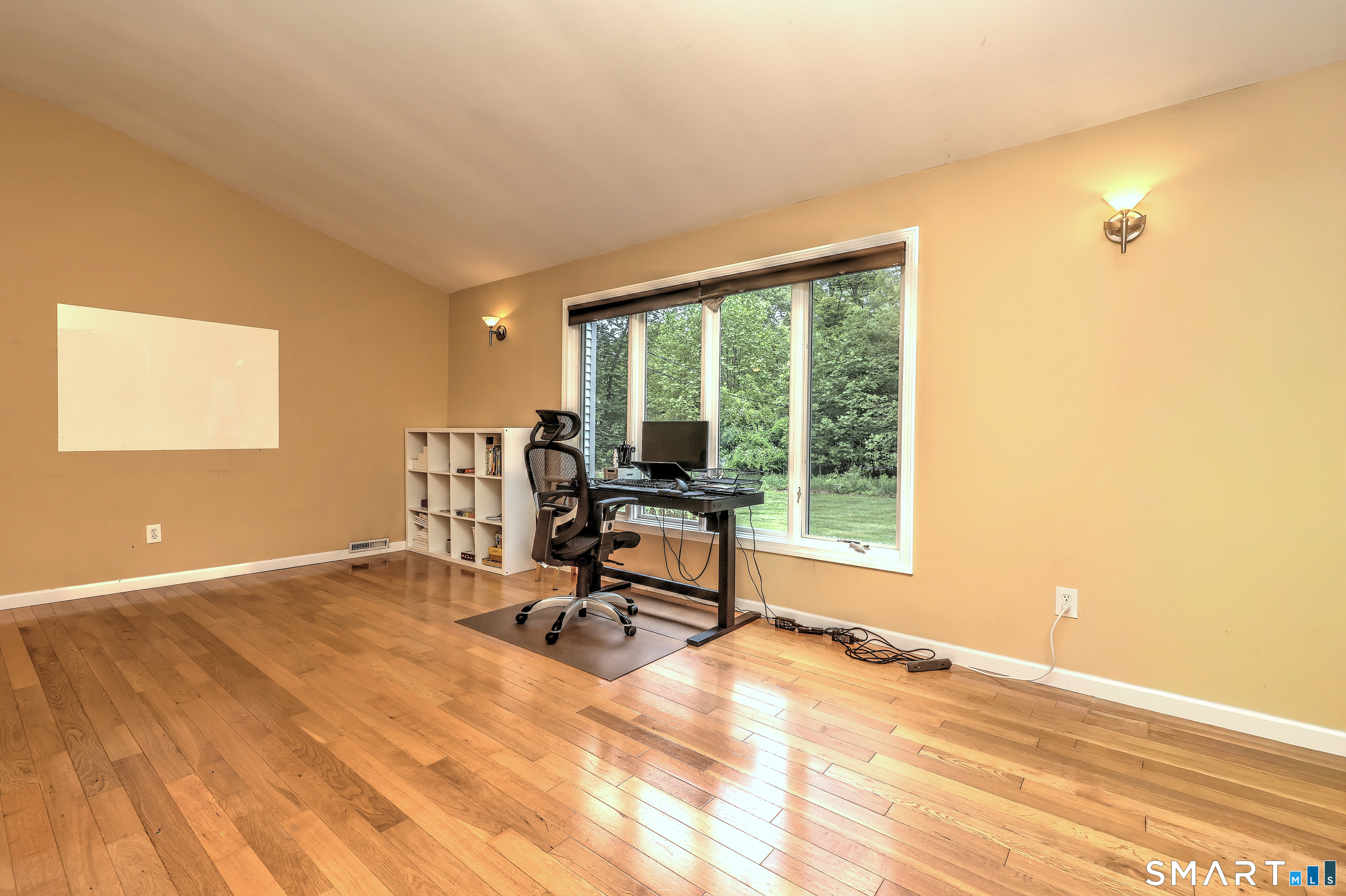 36 Old Barnabas Road Woodbridge, CT 06525 - Photo 16 of 27