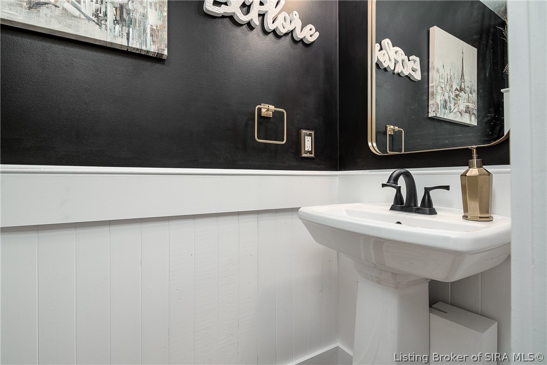 6251 Sarles Creek Road Floyds Knobs, IN 47119 - Photo 16 of 90