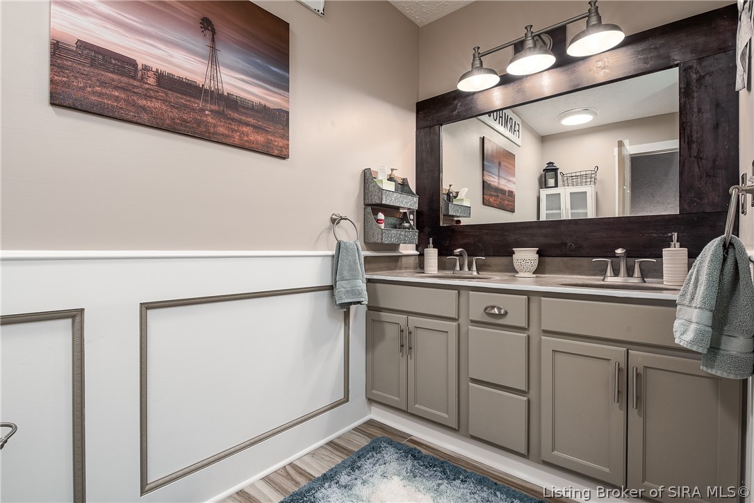 6251 Sarles Creek Road Floyds Knobs, IN 47119 - Photo 17 of 90