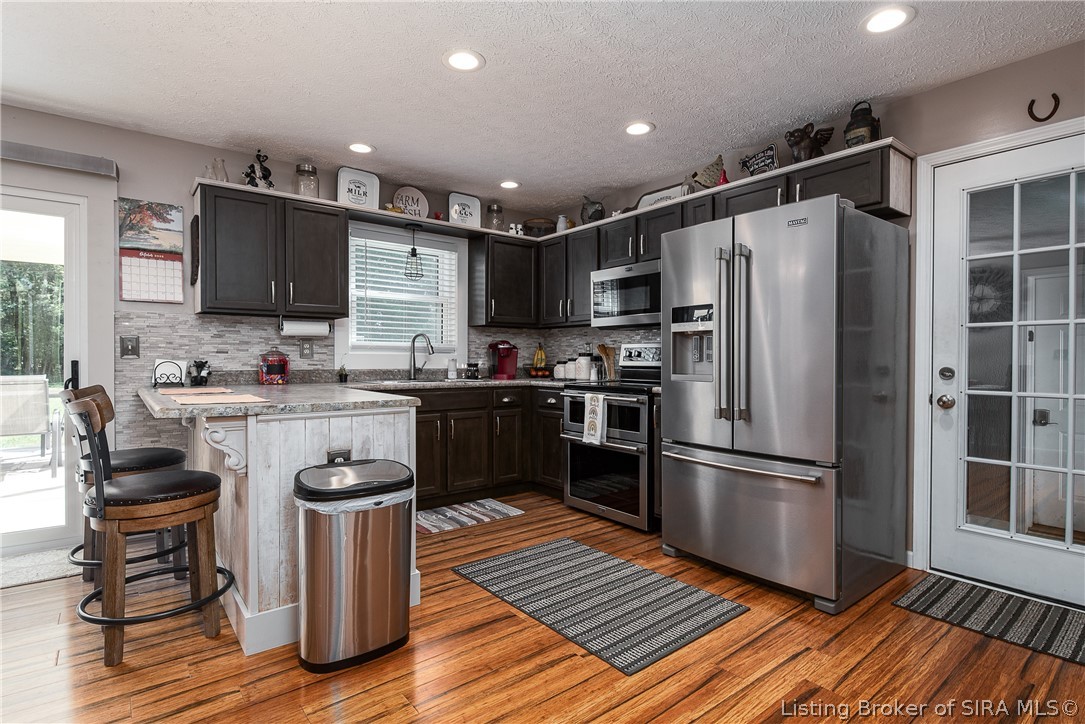 6251 Sarles Creek Road Floyds Knobs, IN 47119 - Photo 7 of 90