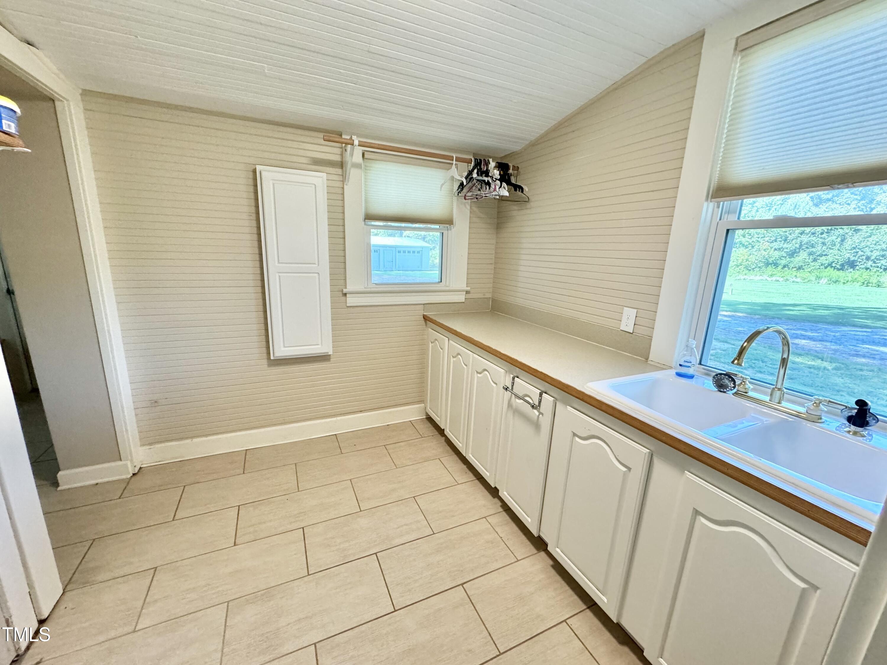 714 Oxford Road Roxboro, NC 27573 - Photo 23 of 34 IMG_7026