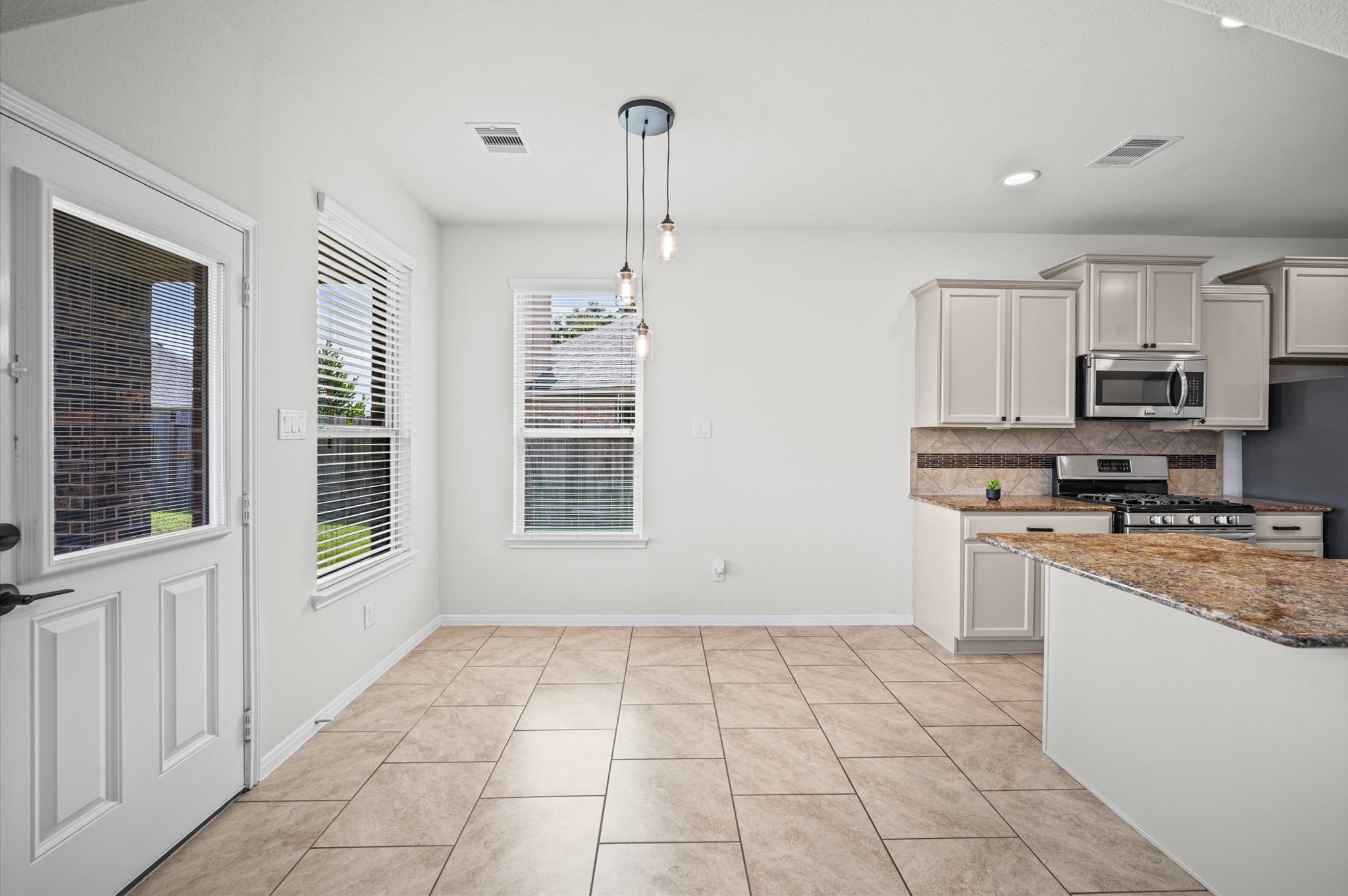 5635 Glenfield Spring Lane Spring, TX 77389 - Photo 17 of 43
