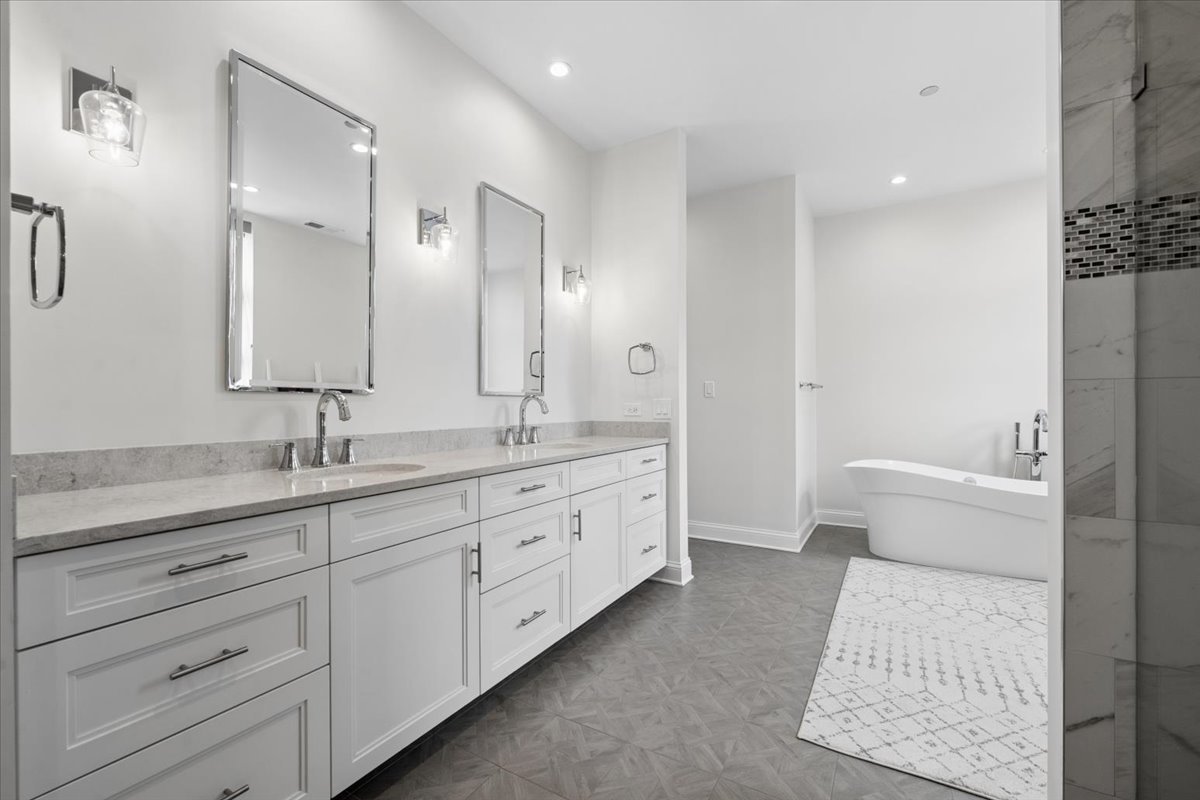 2100 North Racine Avenue, Unit 3D Chicago, IL 60614 - Photo 35 of 49