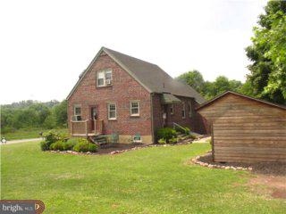 437 Kemp Road Pottstown, PA 19465 - Photo 2 of 6 Gallery Image 2