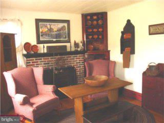 437 Kemp Road Pottstown, PA 19465 - Photo 4 of 6 Gallery Image 4