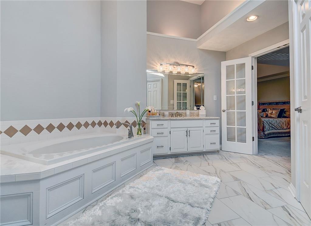 10686 Evergreen Point Fishers, IN 46037 - Photo 11 of 12 Gallery Image 11