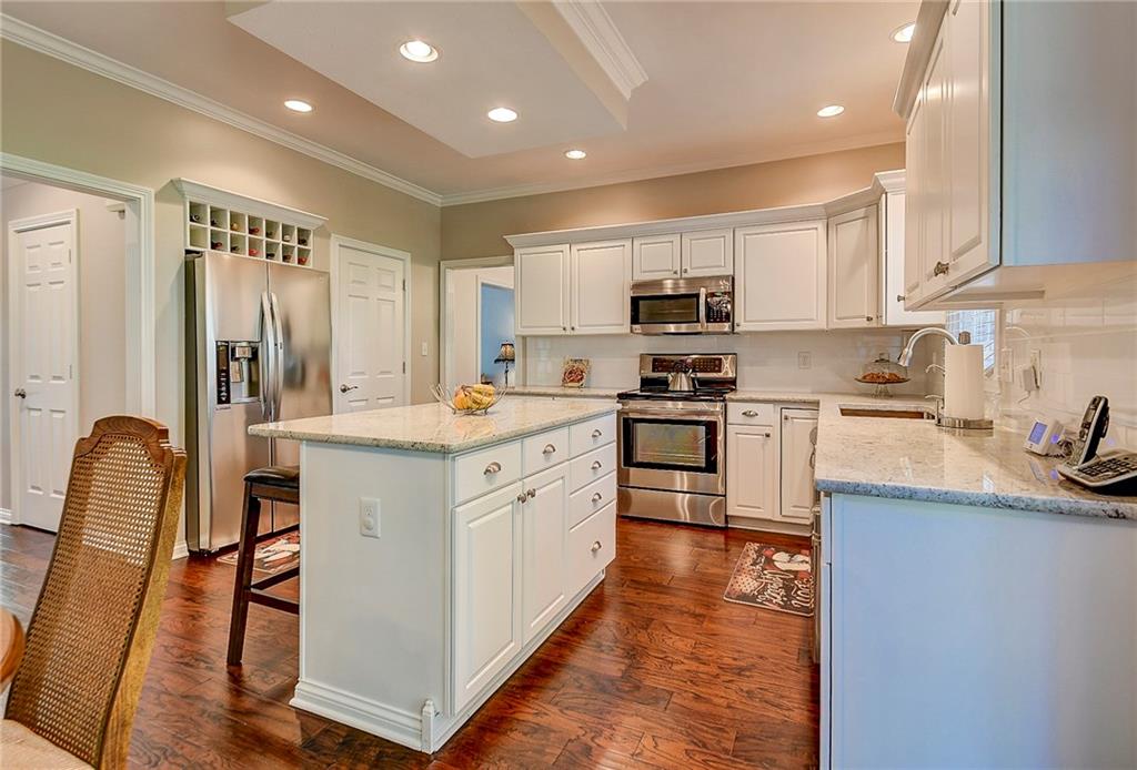 10686 Evergreen Point Fishers, IN 46037 - Photo 6 of 12 Gallery Image 6
