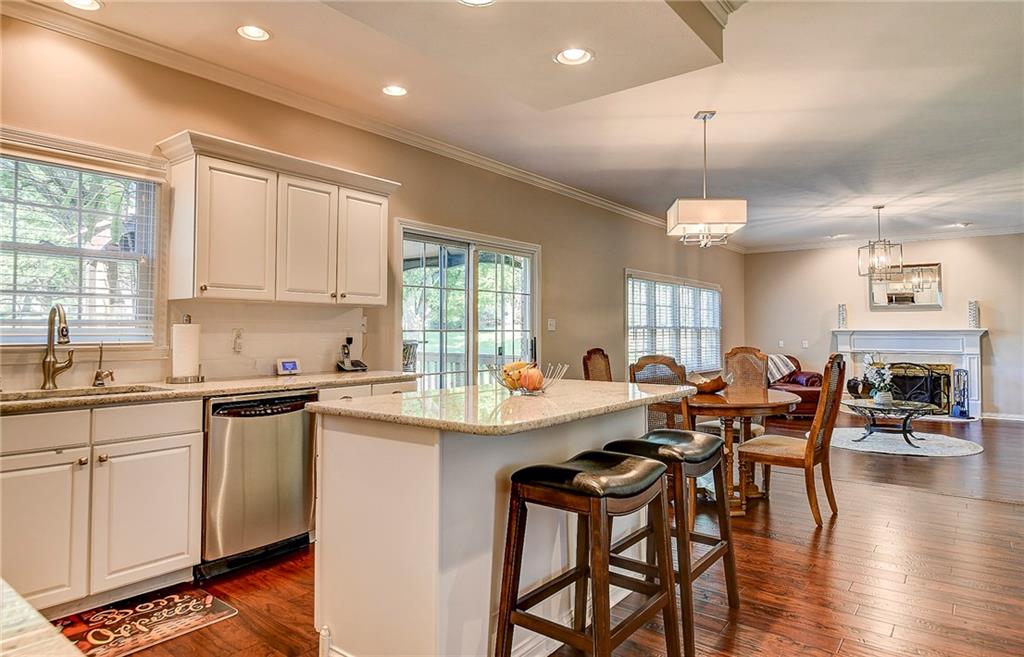 10686 Evergreen Point Fishers, IN 46037 - Photo 8 of 12 Gallery Image 8