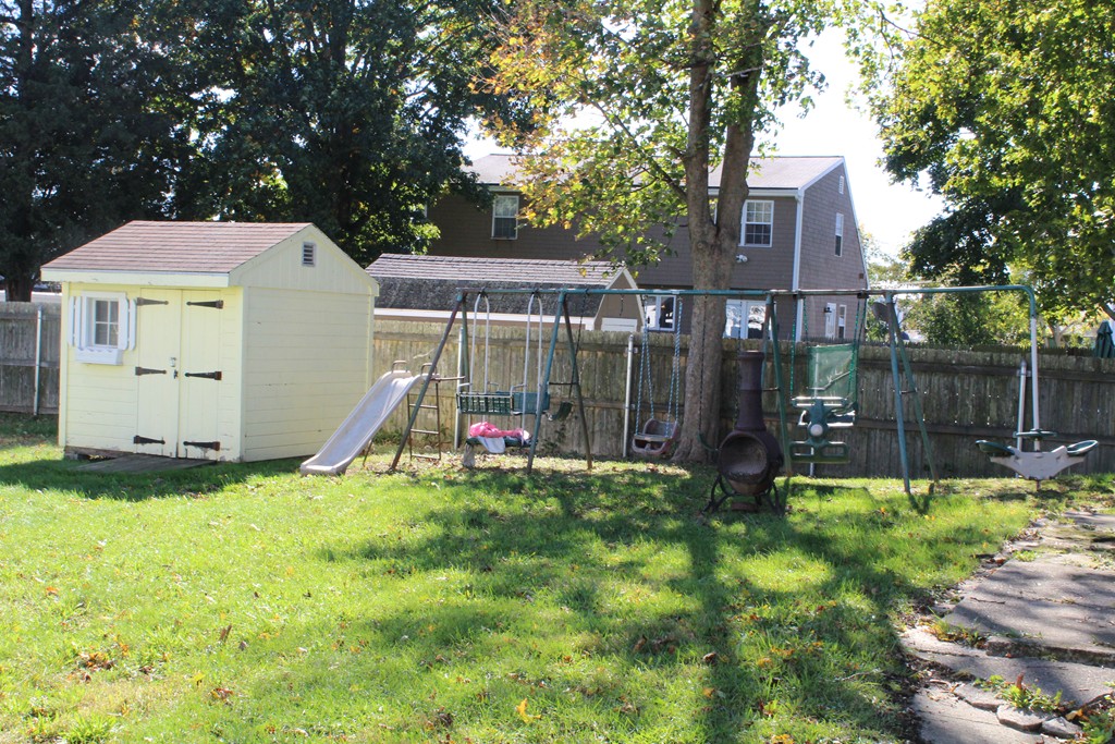 55 Kennedy Street Fall River, MA 02721 - Photo 5 of 21