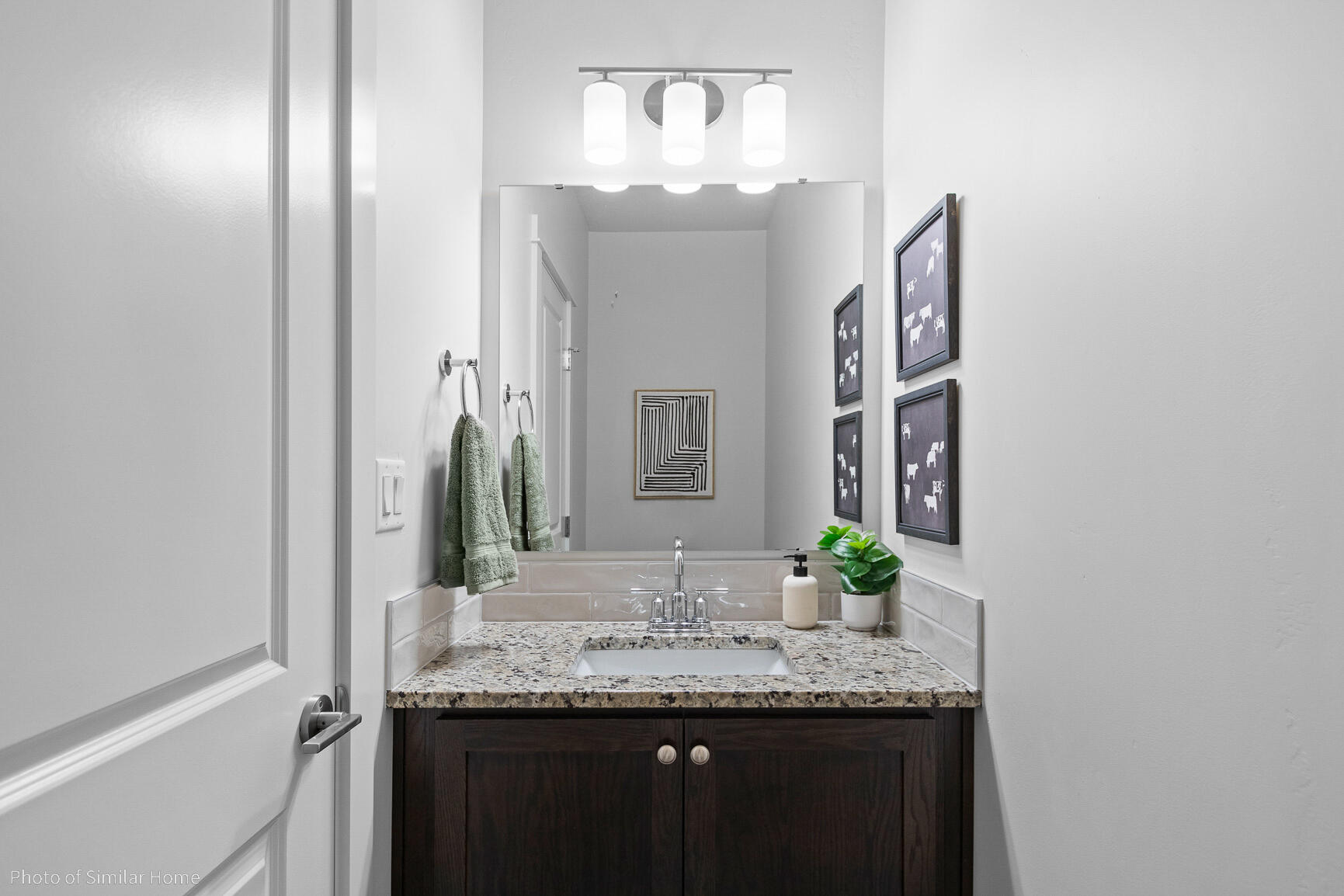 3374 Northwest 7th Street Redmond, OR 97756 - Photo 17 of 17 Jordan - Powder Bath