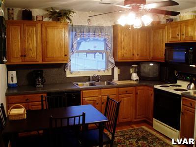 818 Atlas Road Northampton, PA 18067 - Photo 2 of 6 Gallery Image 2