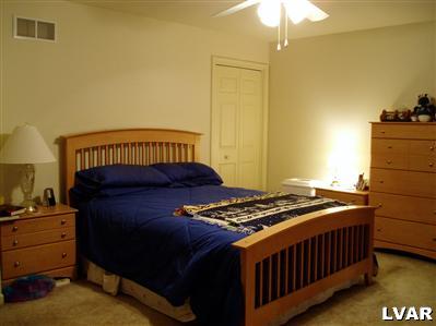 818 Atlas Road Northampton, PA 18067 - Photo 4 of 6 Gallery Image 4