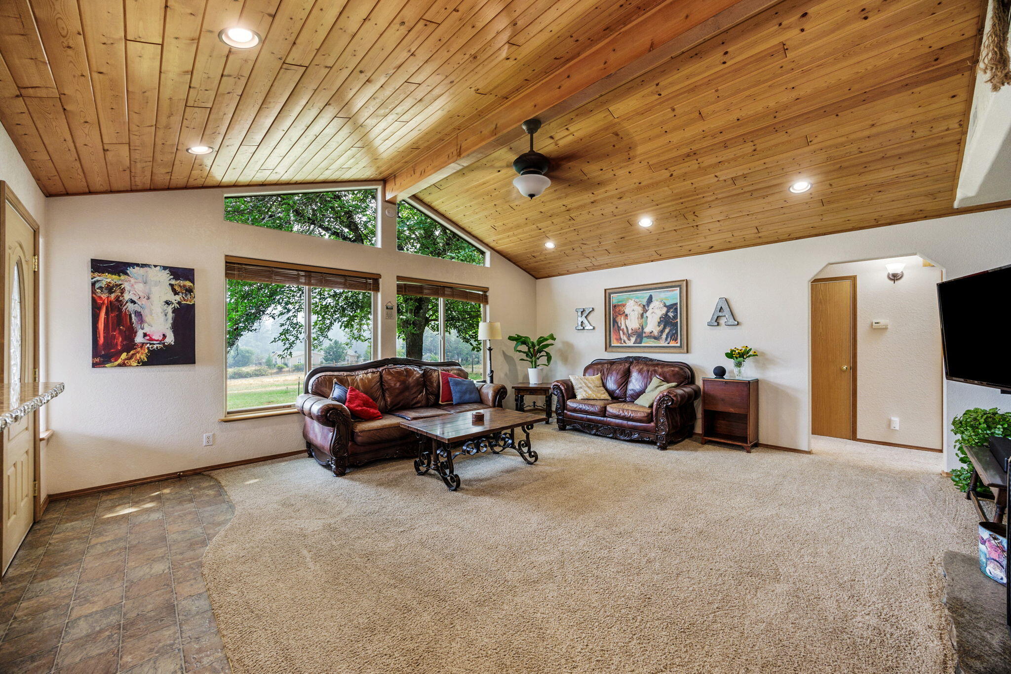 2575 East Evans Creek Road Rogue River, OR 97537 - Photo 27 of 68 Gallery Image 27