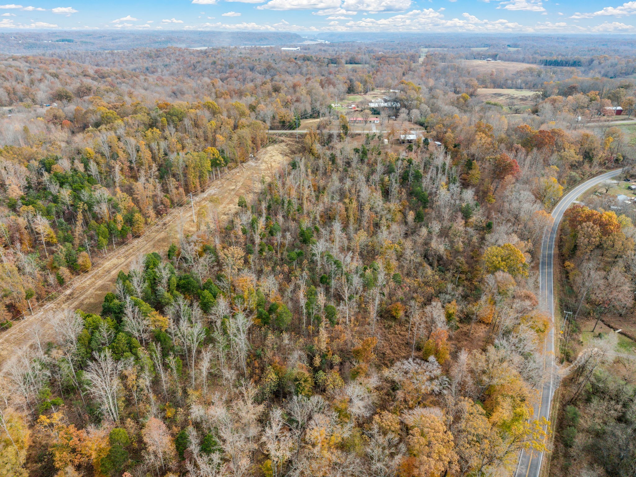 0 Rock Springs Road Charlotte, TN 37036 - Photo 7 of 17 view of city and mountain