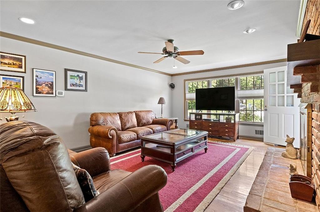 4283 Middle Road Allison Park, PA 15101 - Photo 10 of 25 Gallery Image 10