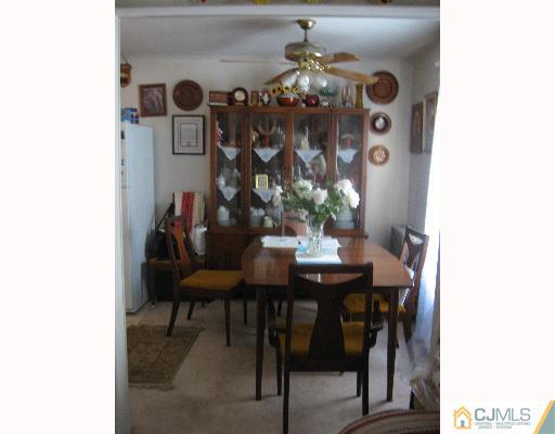 155 Vineyard Road Edison, NJ 08817 - Photo 4 of 8
