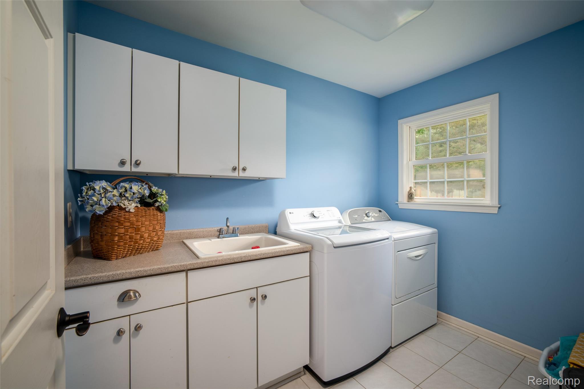 9404 North River Road Algonac, MI 48001 - Photo 20 of 37