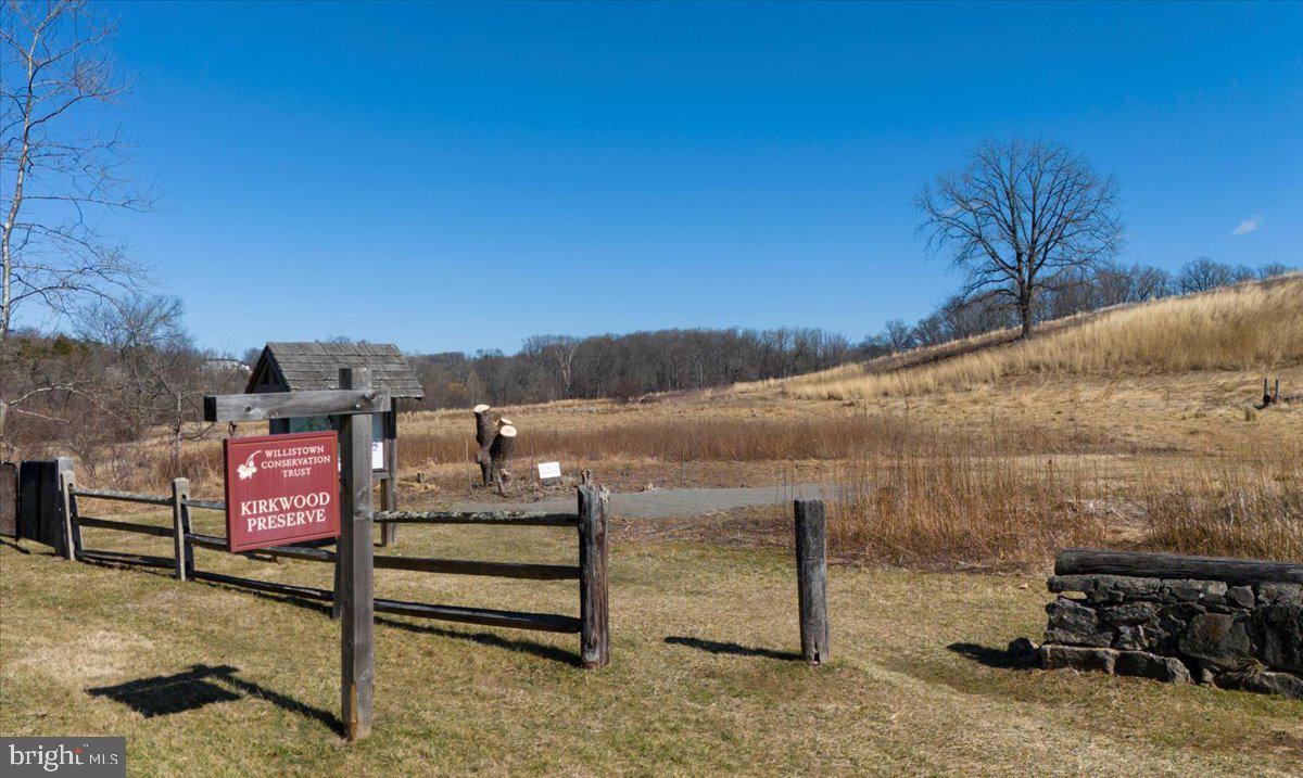 864 Grubbs Mill Road Newtown Square, PA 19073 - Photo 48 of 48 a outdoor space with a couch