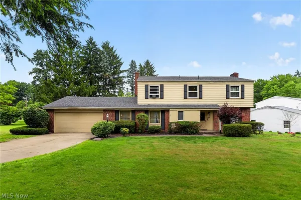 $299,900 | 2801 Reeves Road Northeast, Warren, OH 44483