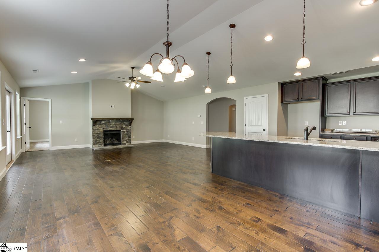 1826 Lake Cunningham Road Greer, SC 29651 - Photo 12 of 36 Gallery Image 12