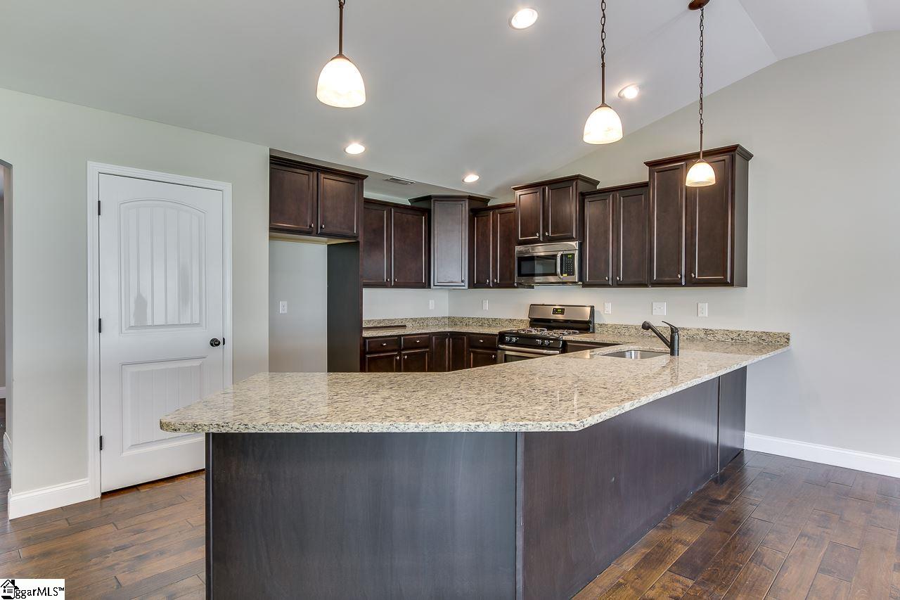 1826 Lake Cunningham Road Greer, SC 29651 - Photo 13 of 36 Gallery Image 13