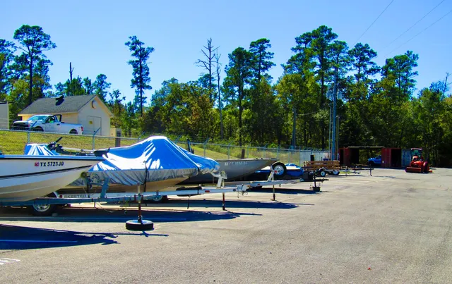 $1,450 | 31 Hunters Creek Drive, Huntsville, TX 77340