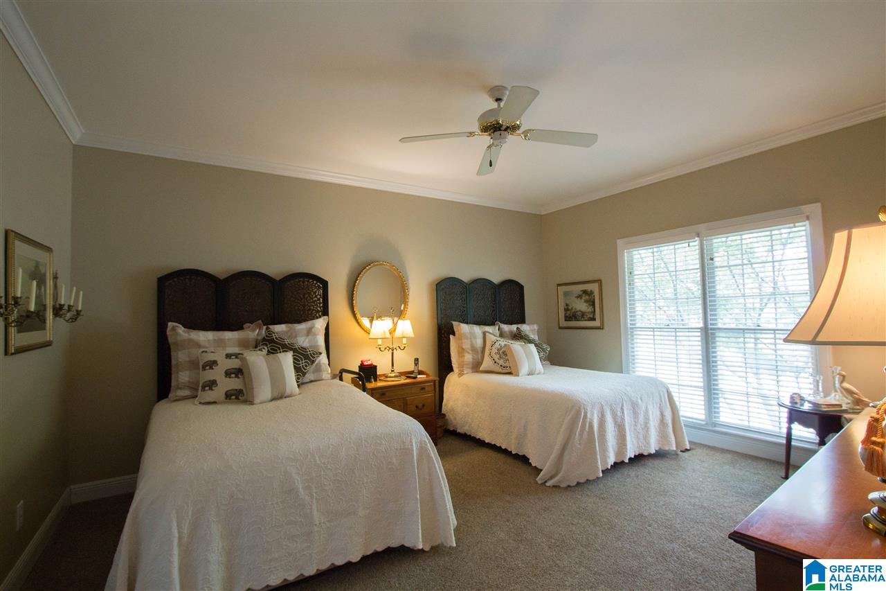 305 Newgate Court Alabaster, AL 35007 - Photo 19 of 50