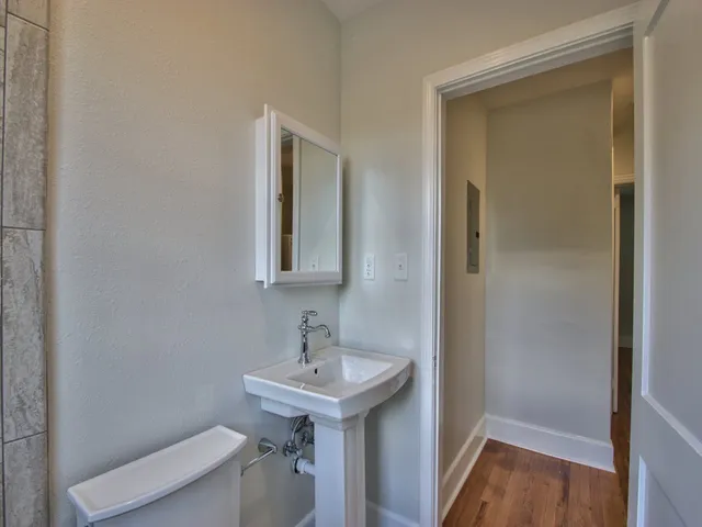 $1,550 | 500 East College Avenue, Unit F, Tallahassee, FL 32301