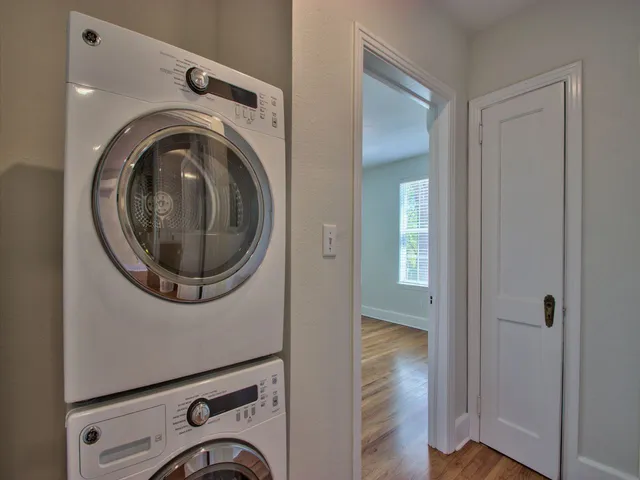 $1,550 | 500 East College Avenue, Unit F, Tallahassee, FL 32301