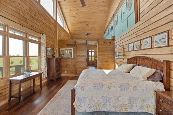 $1,250,000 | 8806 Northwest State Route, Hamilton, MO 64644