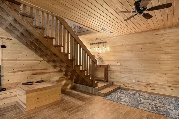 $1,250,000 | 8806 Northwest State Route, Hamilton, MO 64644