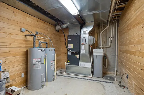 $1,250,000 | 8806 Northwest State Route, Hamilton, MO 64644