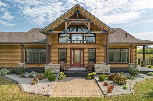 $1,250,000 | 8806 Northwest State Route, Hamilton, MO 64644