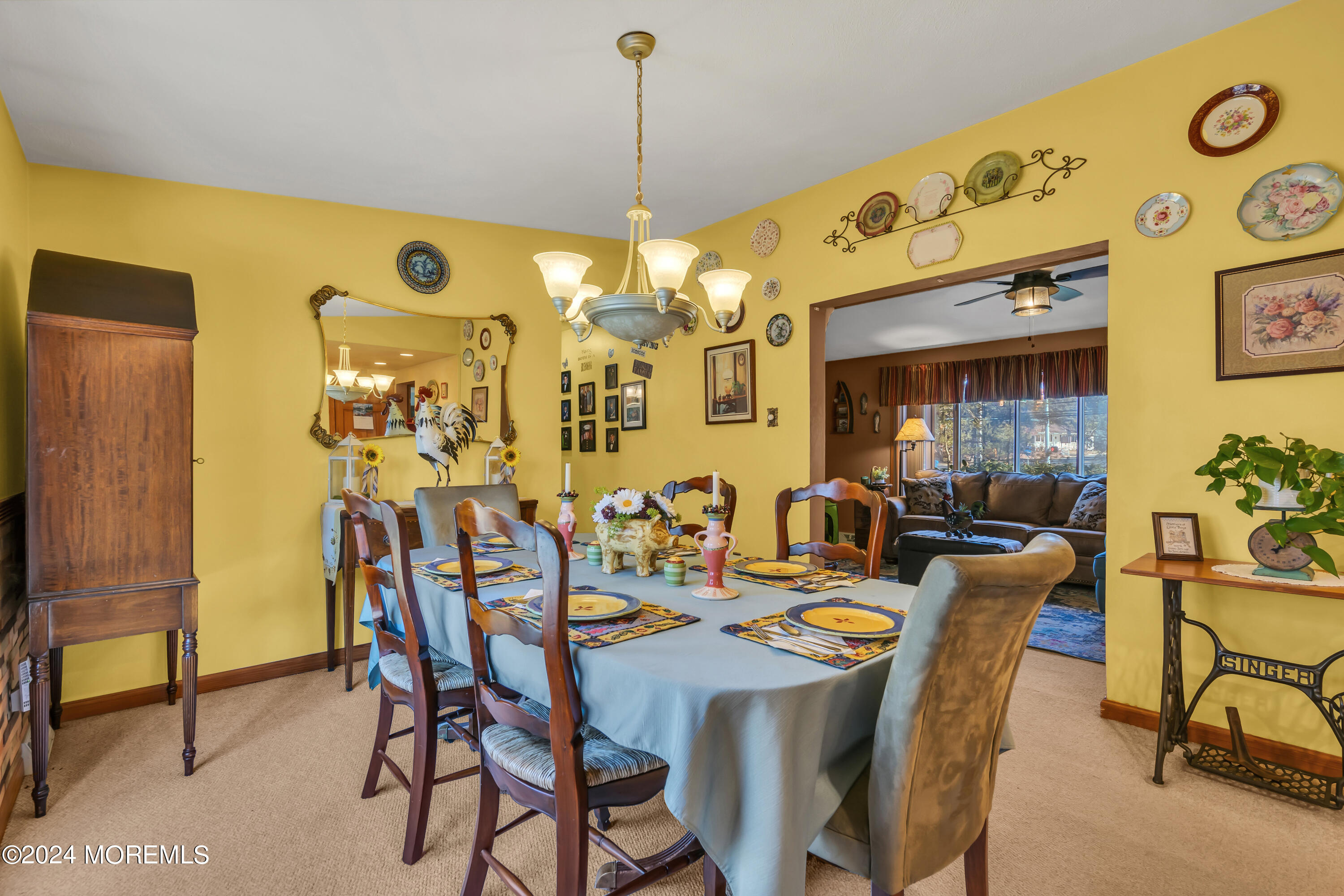 862 Cassville Road Jackson, NJ 08527 - Photo 17 of 35 Dining Room
