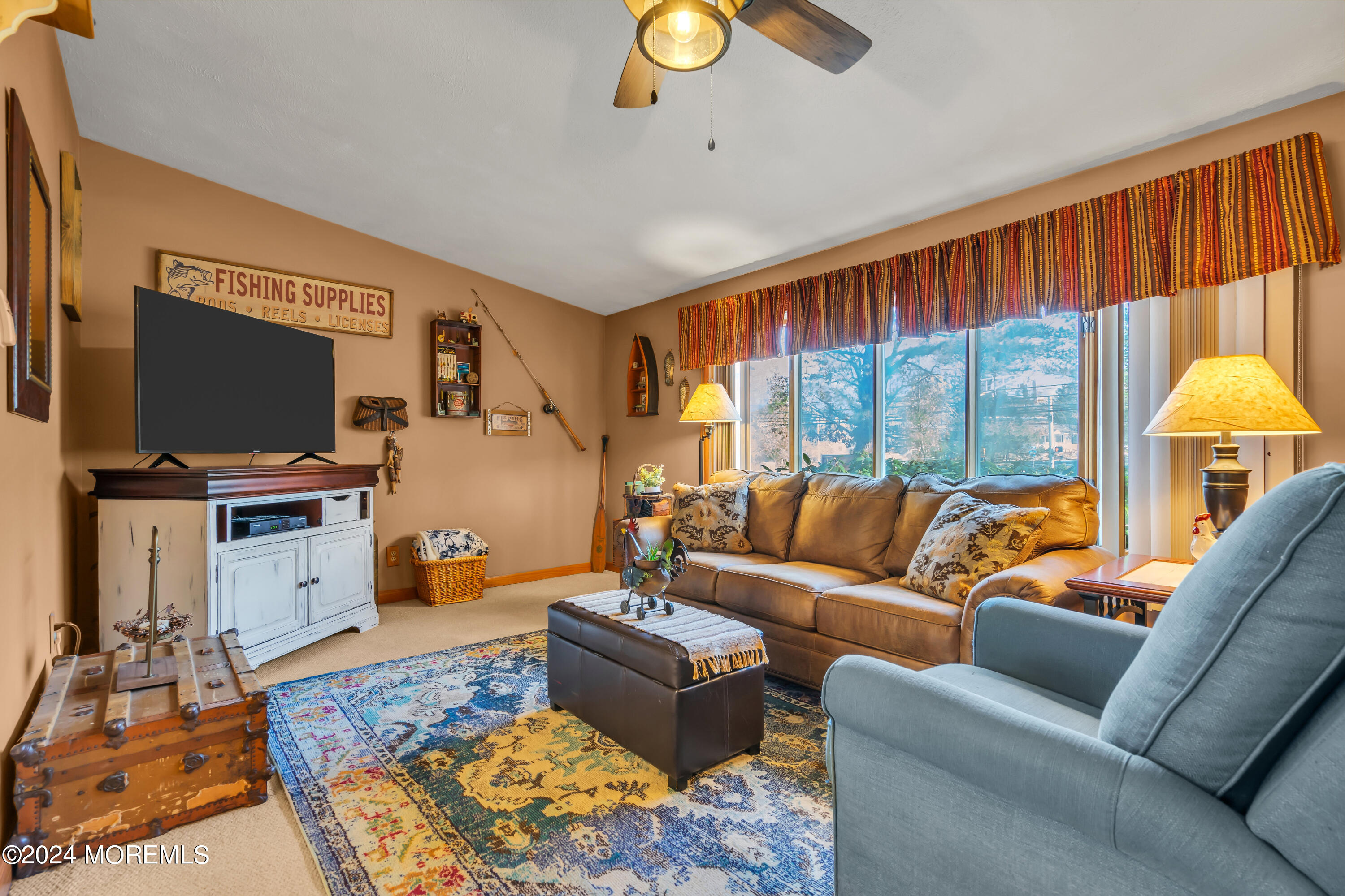 862 Cassville Road Jackson, NJ 08527 - Photo 5 of 35 Living Room