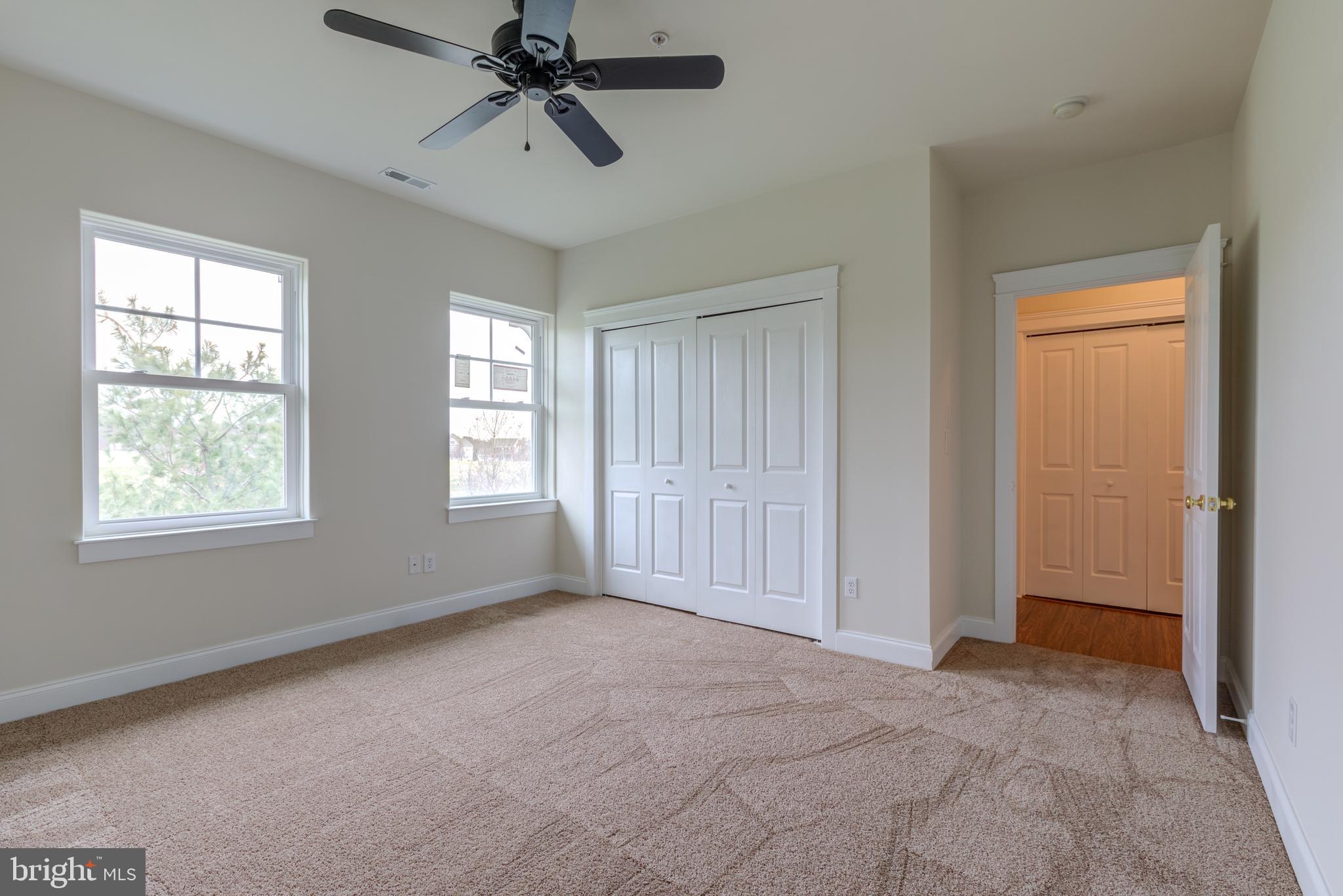 186 Bucktown Xing Road, Unit 43B Pottstown, PA 19465 - Photo 15 of 38 2nd BR bathed in light.