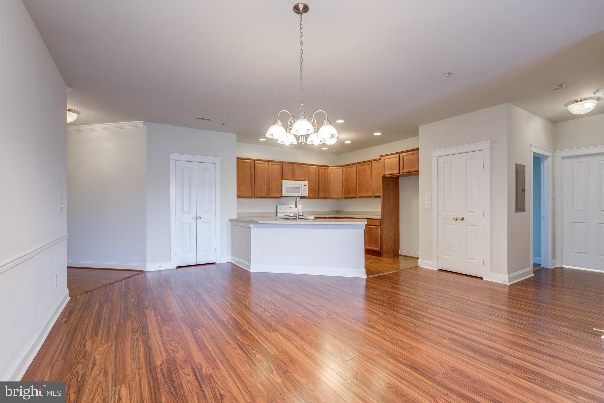 186 Bucktown Xing Road, Unit 43B Pottstown, PA 19465 - Photo 5 of 38 Living area laminate floor for easy maintenance