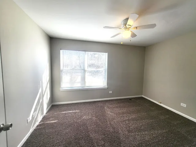 $460,000 | 541 Meadowview Drive, Wauconda, IL 60084