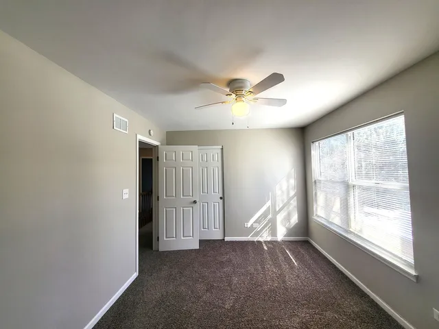 $460,000 | 541 Meadowview Drive, Wauconda, IL 60084