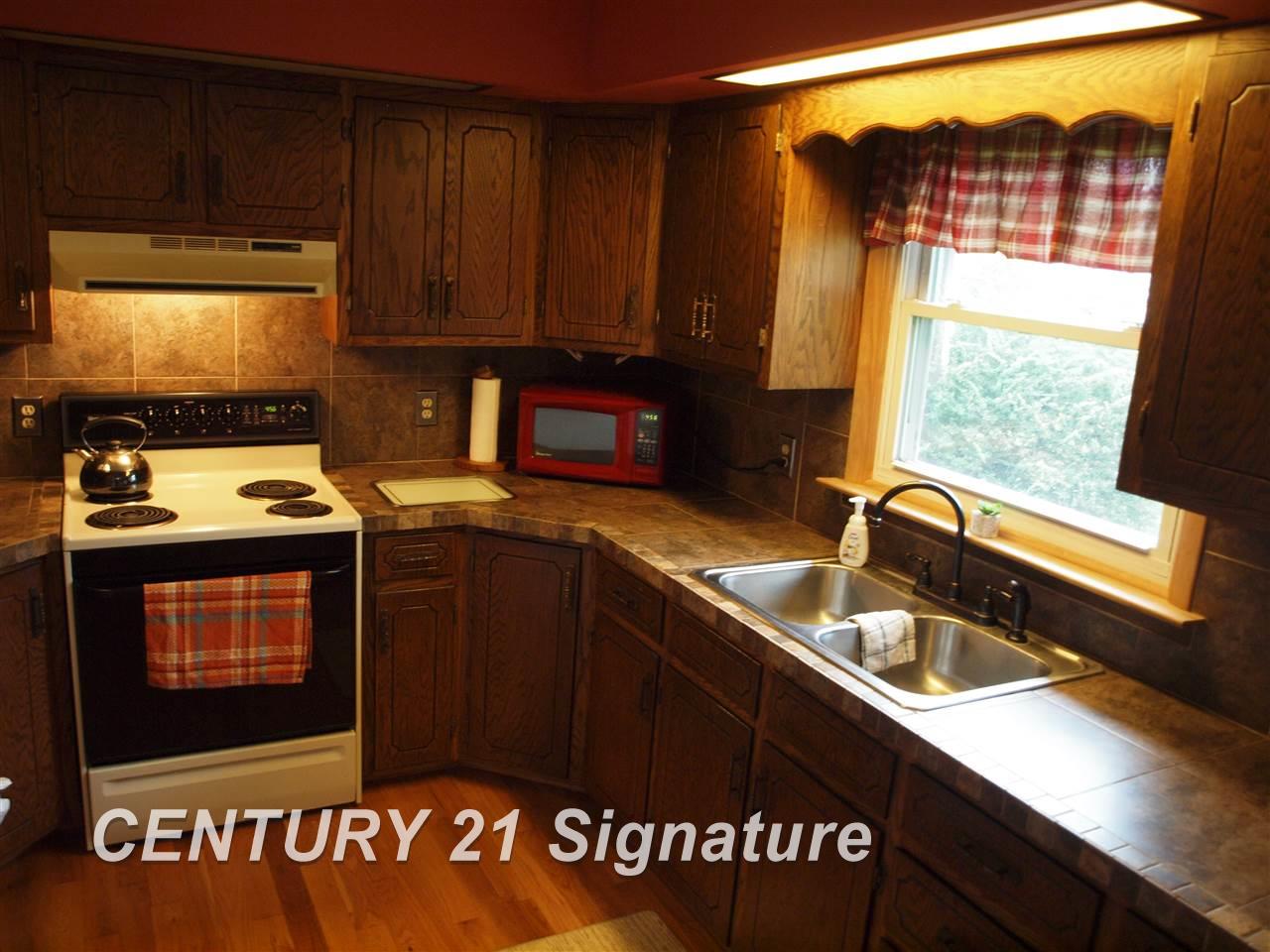 4190 Ferden Road New Lothrop, MI 48460 - Photo 10 of 32