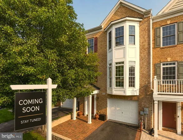 $575,000 | 8913 Lee Manor Drive, Ellicott City, MD 21043
