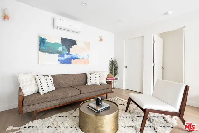 $2,595 | 1948 1/2 Preston Avenue, Los Angeles, CA 90026