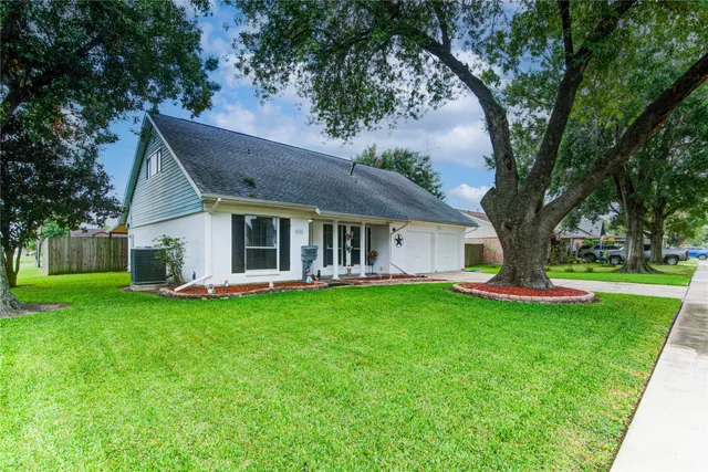 $310,000 | 3808 Sunray Lane, Pasadena, TX 77503